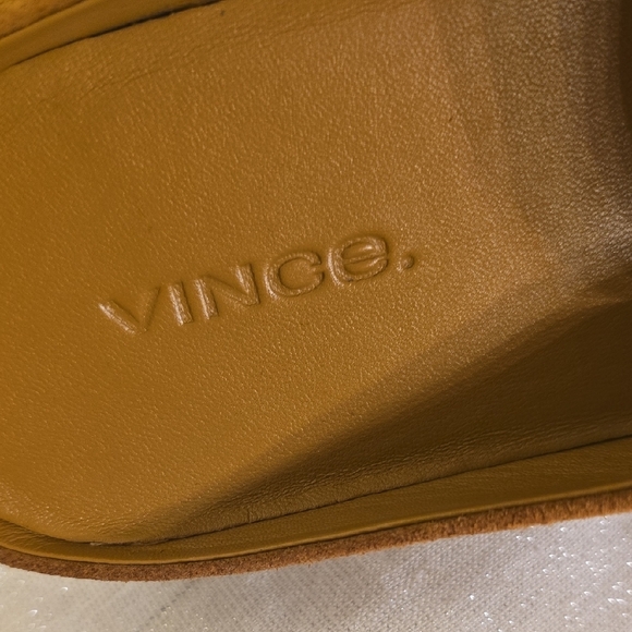 Vince Brown Tan Suede Flats with Sleek Design - Picture 2 of 9